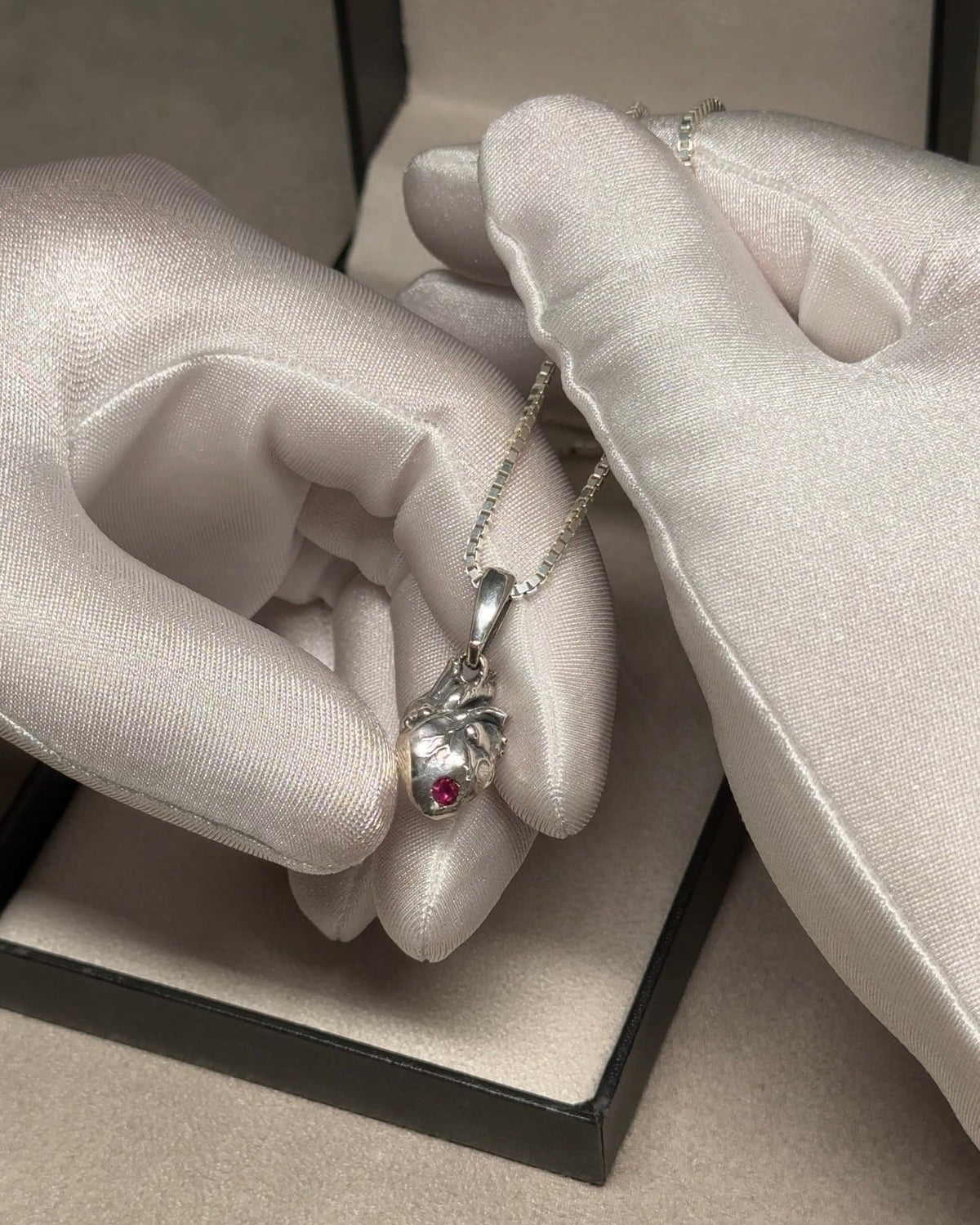 Heart Pendant – Ruby – view 4