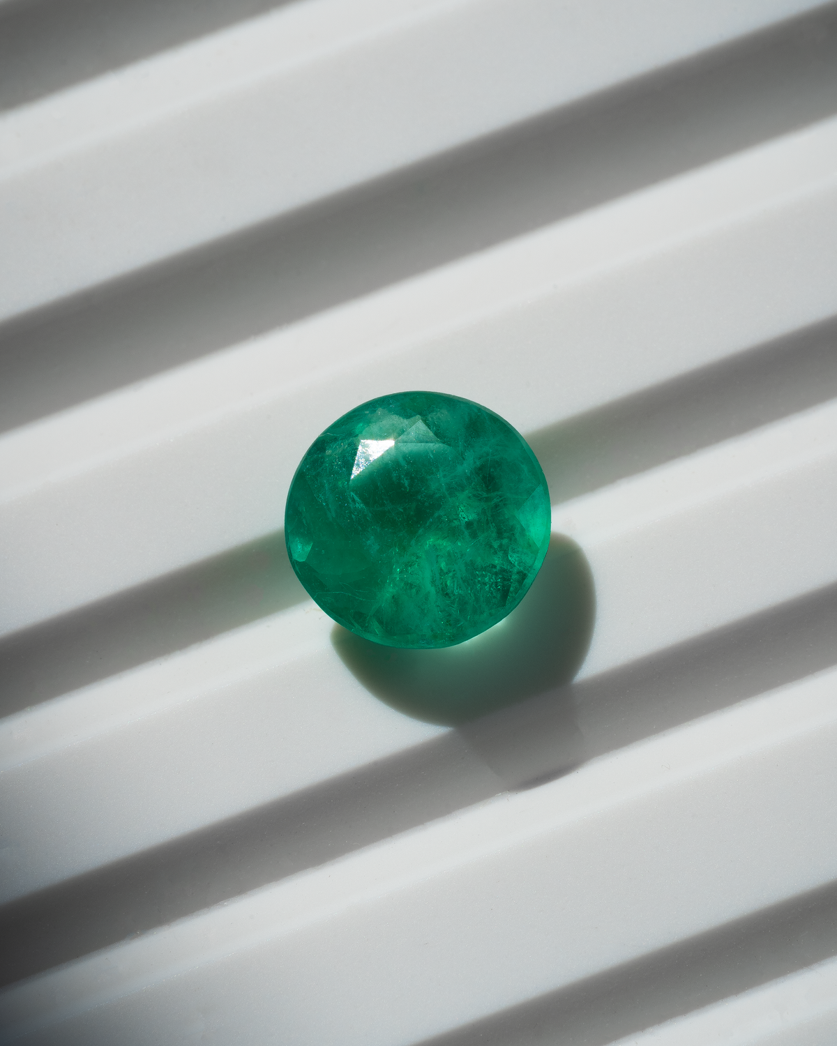 Dubai Ring – Emerald – view 6