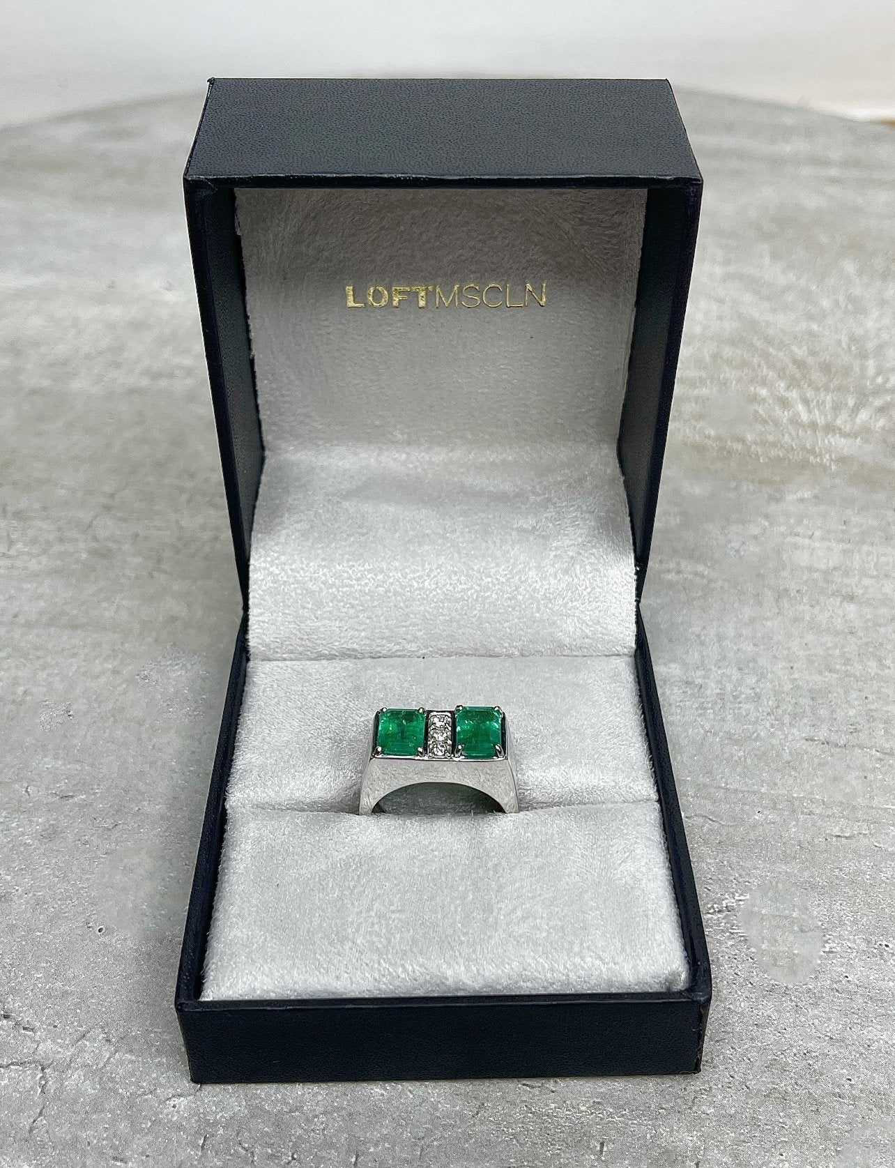 Double Ring - Emerald + 3 Diamonds