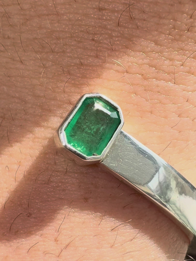 Milano Cuff Bracelet – Emerald – video 3
