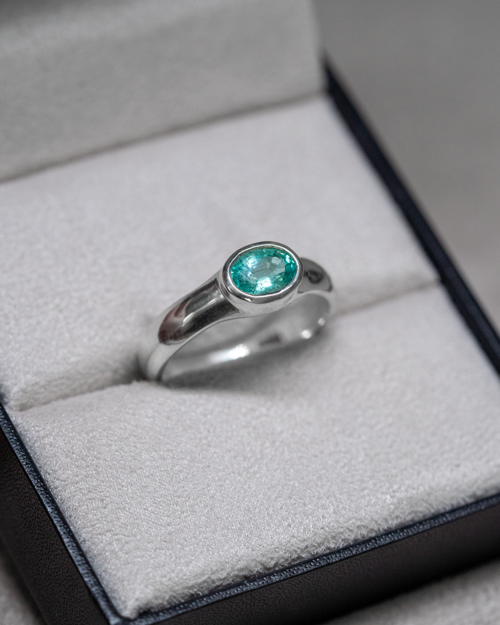 Deep Ring - Emerald