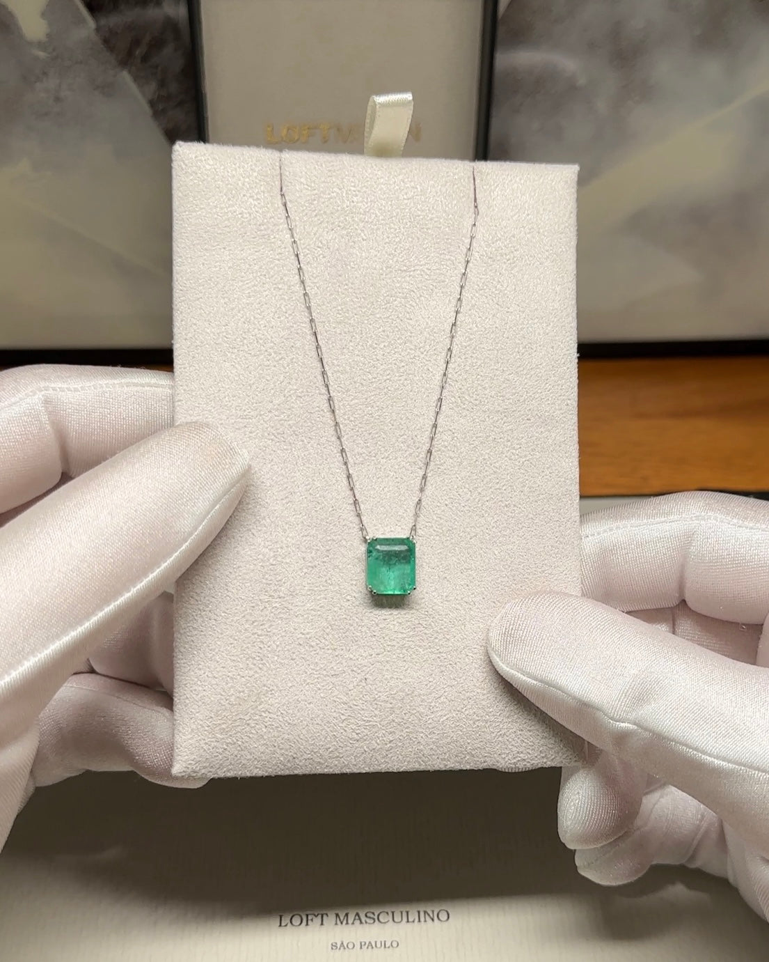 Emerald Necklace - White Gold